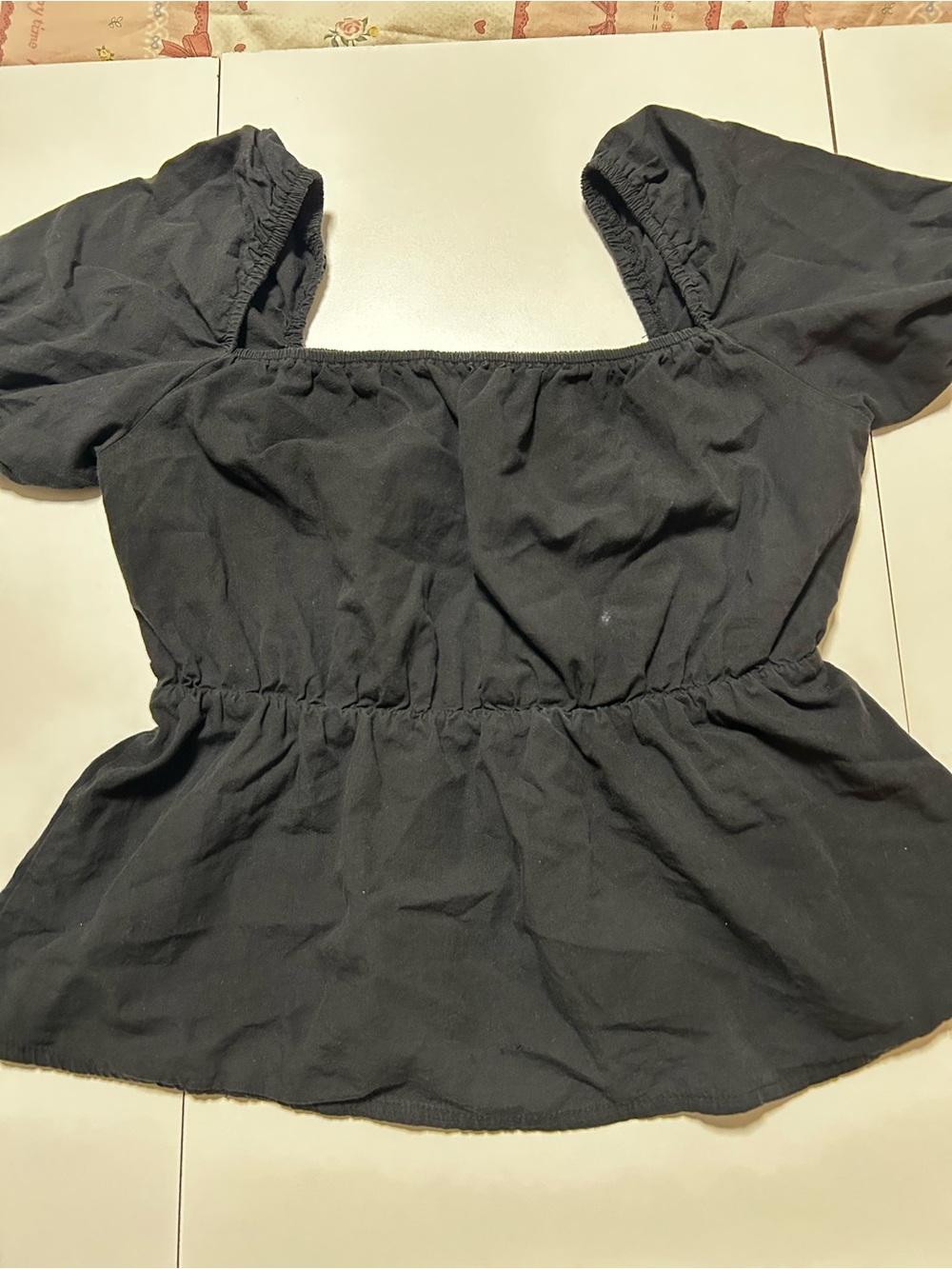 Square Neck Puff-Sleeve Black Short-Sleeve Top